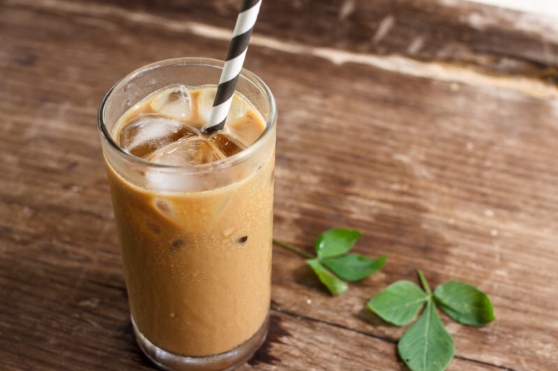 Изображение рецепта Айс латте с миндальным молоком Kofe ais latte s mindalnym molokom