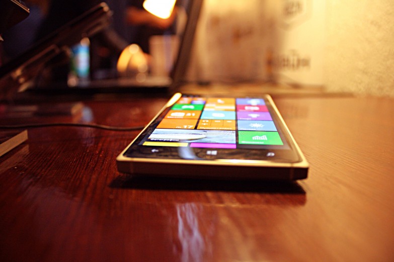 Lumia 830