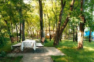 Летняя терраса ресторана 
